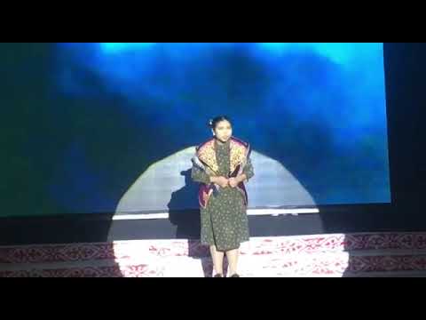 Видео: Азат Альбина. Роза Мұқанованың "Мәңгілік бала бейне" шығармасынан Ләйлінің монологы.