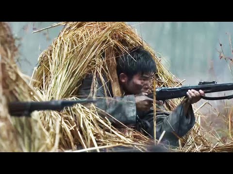 Видео: Пусть японский грузовик прижмется к доске, а затем столкнется с большим деревом.