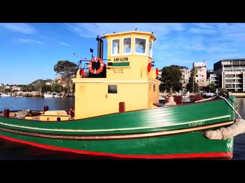 Видео: Обзор классического отреставрированного деревянного буксира SYDPORT