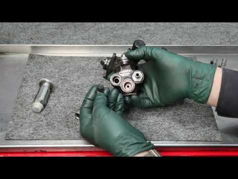 Видео: Эксплуатация механического топливного насоса Mercedes Diesel: обзор комплекта для капитального ре...