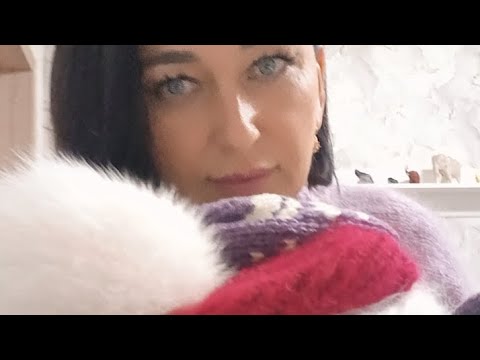 Видео: Мой вязаный гардероб,все мои шапки,платки,беретки,варежки