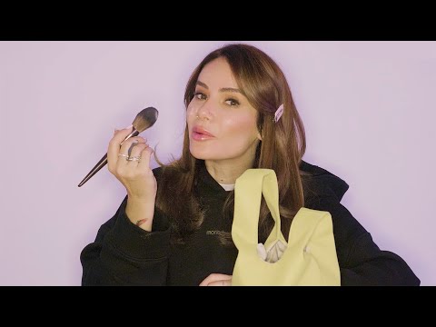 Видео: Что в косметичке у Айзы Анохиной?