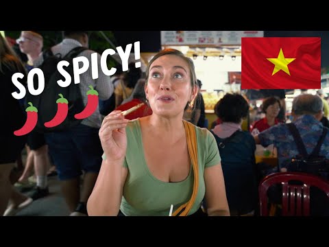 Видео: ВЫЗОВ УЛИЧНОЙ ЕДА НА 10 $! 🇻🇳 Ужин на двоих на ночном рынке Дананга!