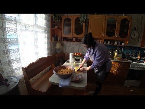 Видео: ГОРОХОВАЯ КАША С МЯСОМ И ТОПЛЁНЫМ МАСЛОВ В АВТОКЛАВЕ! ВЫХОДНЫЕ В ДЕРЕВНИ!