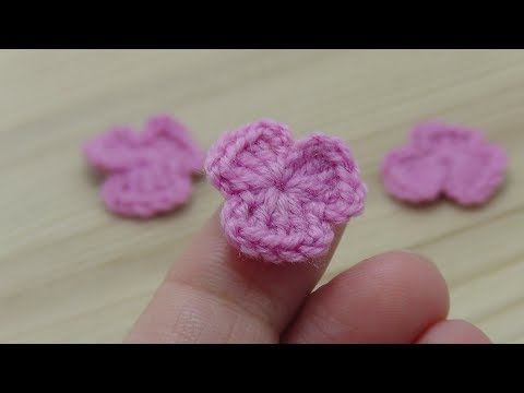 Видео: Мастер-класс вязаный крючком маленький ЦВЕТОЧЕК  Crochet flowers