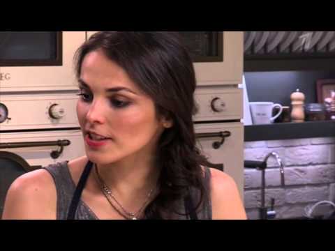 Видео: Сати Казанова в программе Ивана Урганта "Смак"