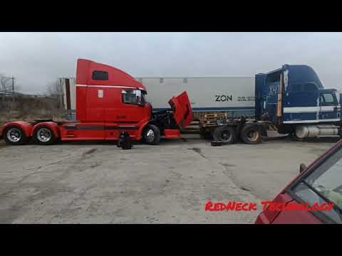 Видео: Volvo VNL 670 d12d Снимаю распредвал, Ось коромысел и Форсунки