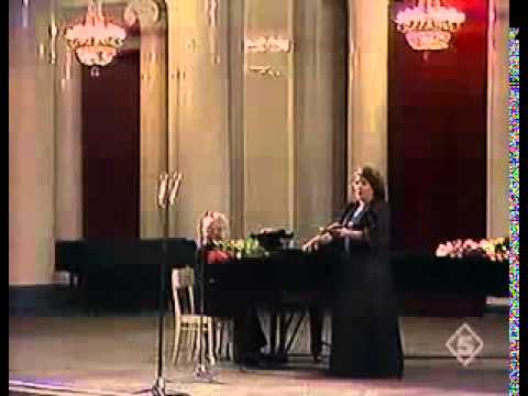 Видео: Елена Образцова  исполняет романсы и песни. 1982 год