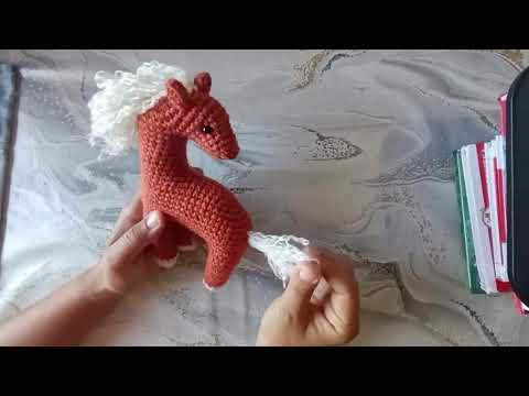 Видео: Маленькая лошадка крючком. Пони