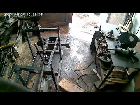 Видео: трактор с коробкой от 41 москвича