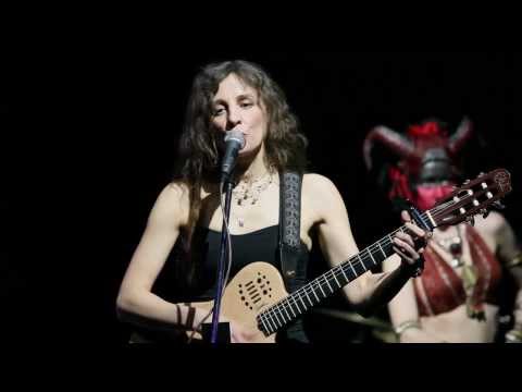 Видео: Ольга Арефьева и Ковчег "Камикадзе любви"