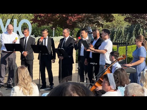 Видео: Ты вошёл в мою жизнь - Красивое пение