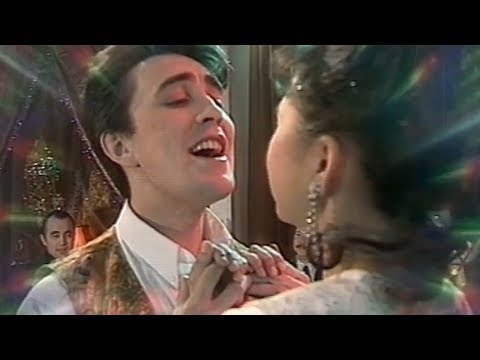 Видео: Венер Камалов, Гөлдәр Ишҡыуатова - Ҡояшым