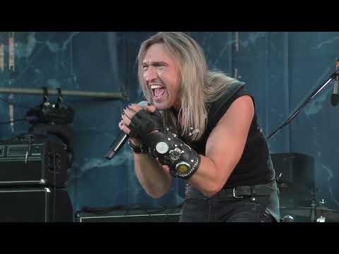 Видео: Гран-КуражЪ - Адреналин - Пётр Елфимов (Рок чистой воды, Нижний Новгород, 30.07.22)