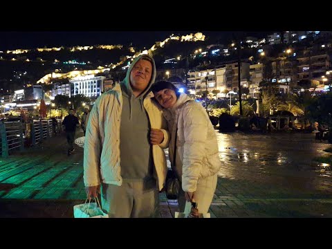 Видео: По магазинам и ресторанам Аланьи с Тёмой@artemkavoronov