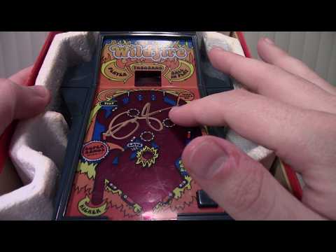 Видео: Игра Wildfire Pinball от Parker Brothers (1979) — с автографом Гарри Китчена!