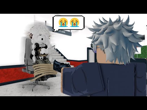 Видео: мой парень управляет мной в мм2😨