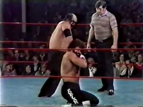 Видео: Билли Джек Хейнс против Кендо Нагасаки 1/3