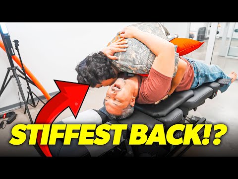Видео: ЕГО ПОЗВОНОЧНИК БЫЛ *НЕВОЗМОЖНО* СЛОМАТЬ! 😱😭 | Asmr Хиропрактика Боль в спине | Доктор Алекс Тубио