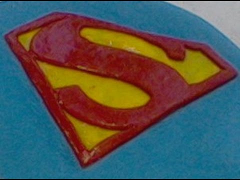 Видео: значок супермена из мастики  Superman icon