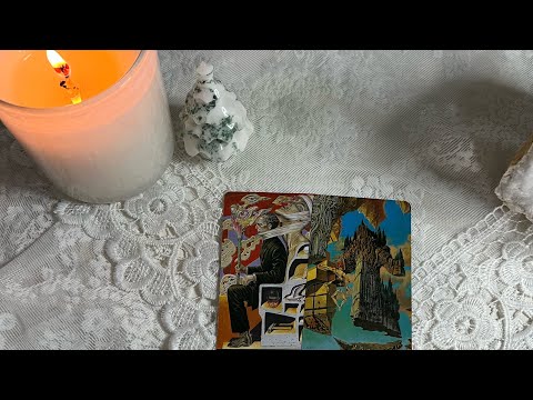 Видео: Какой человек спешит к вам 