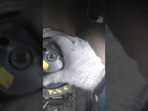 Видео: Как достать моторчик салонной печки фольксваген Т4 2.5тди?