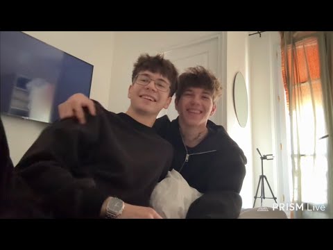 Видео: onedenizka1 ашан закрыт, снова едят МАК [стрим от 26.10]