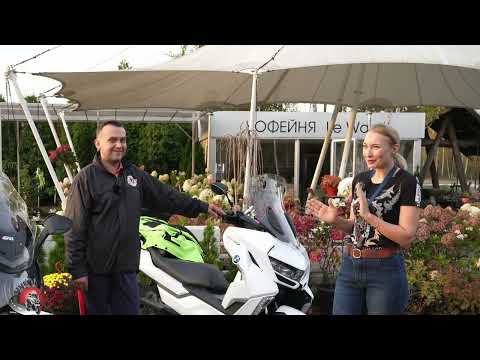 Видео: Интервью с девушкой на скутере BMW C400GT