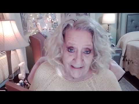 Видео: Мне очень нравится этот набор помад Wonderskin Wonder Blading Lip Color. Тени для век ColourPop S...