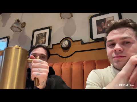 Видео: Общение Артёма Графа и DSPRITE