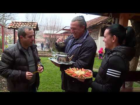 Видео: Как се прави греяна ракия?