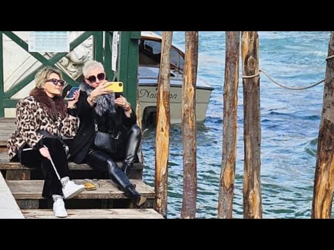 Видео: ❣️Venezia/Первый день весны/Прогулка с Юлей(цветы)