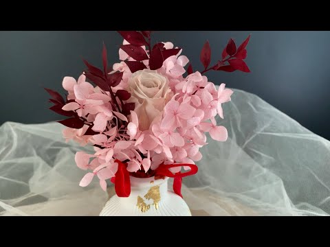 Видео: Як зробити стильний декор зі стабілізованих квітів💐