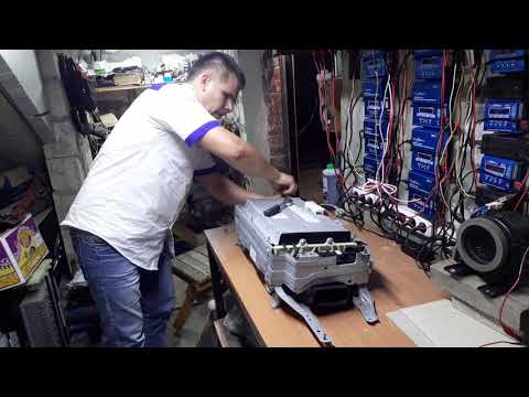 Видео: тойота Аква покупка ВВБ по низу рынка + обзор ВВБ литий ионной Хонда Фит