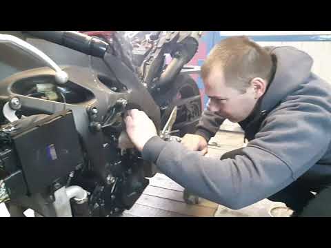 Видео: YAMAHA  R-1 . 2011 г .  Запуск после  Ремонта  ГБЦ .