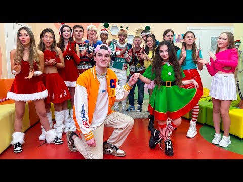 Видео: НАЈБОЉИ ПАР на кампусу! 👚👗 Тинејџери су организовали 24 сатни challenge за костиме | KiKiDo Serbian