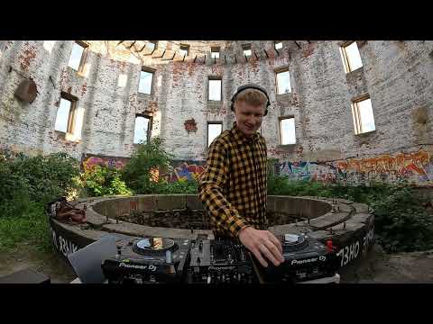 Видео: Сельский Радиокружок. Выпуск 18: etee - freestyle dj set inside the water tower.