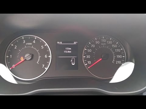 Видео: Новый Рено Дастер 2021. Уплотнитель капота, коврики, мультимедийная система.