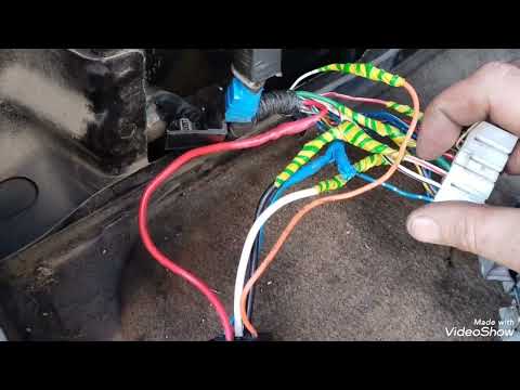 Видео: Как открыть заднюю дверь багажника, Toyota 4runner ,1995 Все получилось,,,,,,