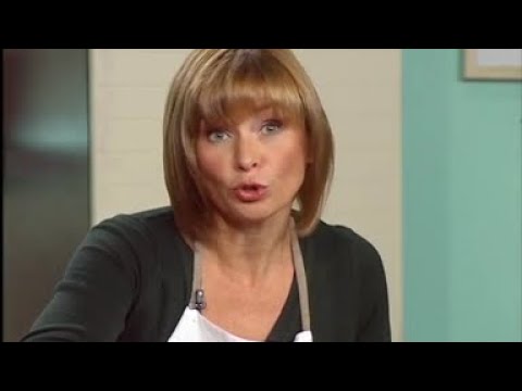 Видео: Курица с айвой. Хлеб на молоке. Манговый мусс