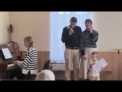 Видео: "буду петь,о милости великой" семейный дуэт г.Рогачев