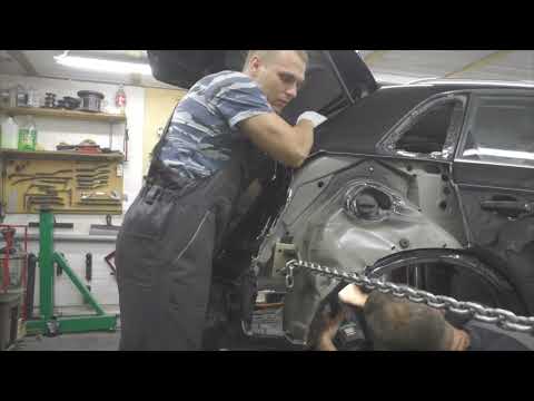 Видео: Ауди Q3, клеим все что можно. Часть 1. Body repair after an accident.