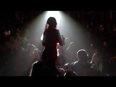 Видео: Кристина - Уходя уходи remix