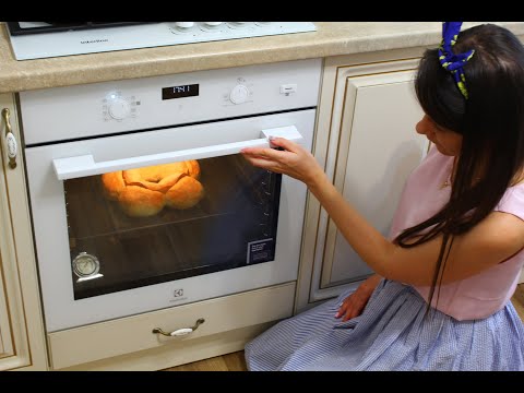 Видео: Моя новая духовка Electrolux Intuit 600 OKD5C51V ✧ Обзор духовки с функцией пара для выпечки хлеба