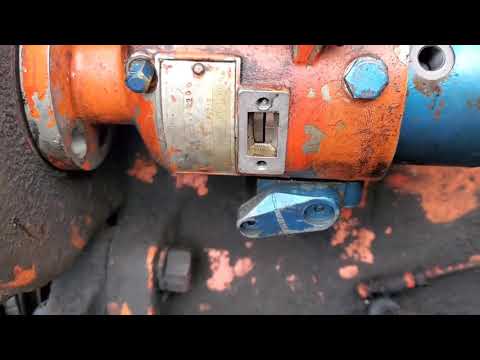 Видео: Регулировка момента впрыска и привода насоса. Case 188d