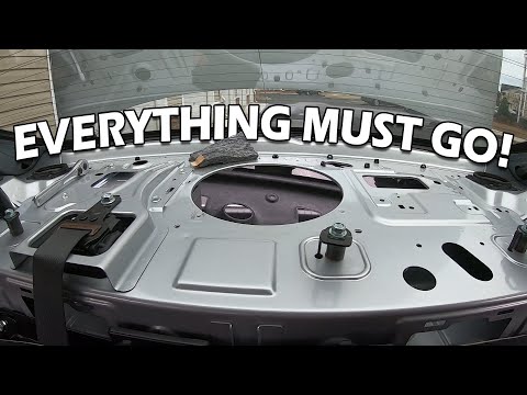 Видео: Прокладка комплекта проводки аудиосистемы Infiniti Q50 и снятие обшивки заднего сиденья/салона