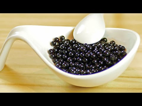 Видео: ИКРА ИЗ БАЛЬЗАМИЧЕСКОГО УКСУСА очень просто.  Молекулярная кухня. Сферификация.