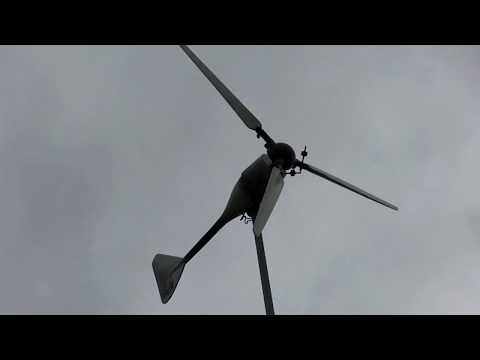 Видео: Ветрогенератор ПАНДА  Первый старт на общую нагрузку