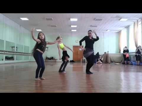 Видео: Елена Рамазанова. МК на Besmit al gamal 2014.