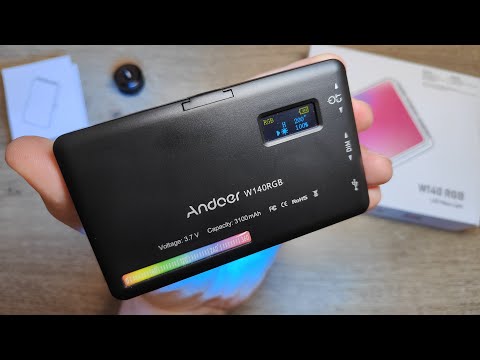 Видео: ОБЗОР Andoer W140 RGB спустя 1,5 года ► лучший портативный светодиодный накамерный свет?